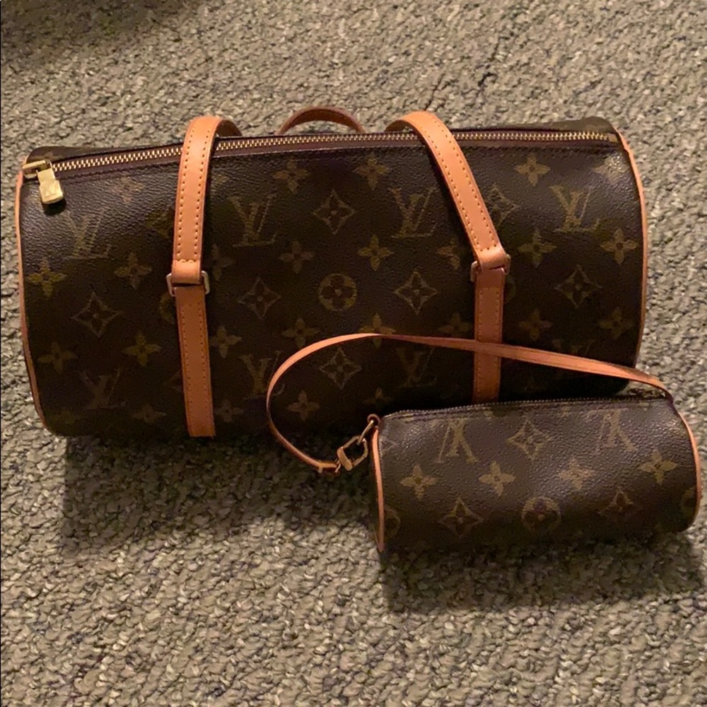 Louis Vuitton papillon 30 cylinder bag